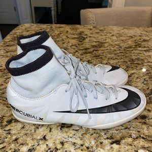 Nike indoor soccer shoes